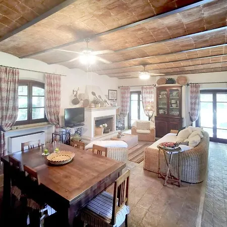 Muralto - 5 Bedroom With Panoramic Pool